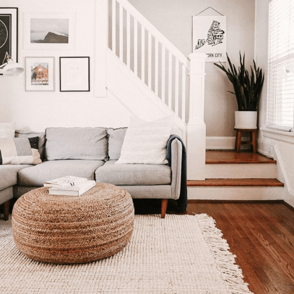 6 modern home with clean carpet